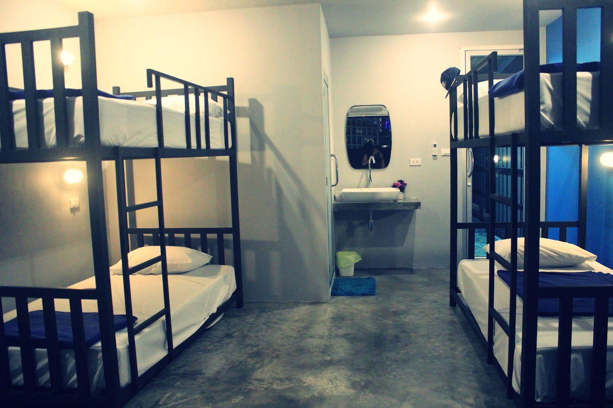 Hip Hostel - Sha Plus Patong Exterior foto